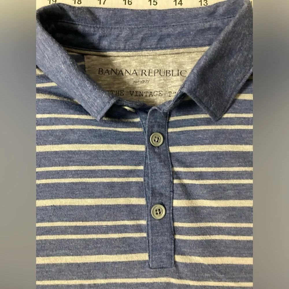 Banana Republic Men’s Large Blue/Grey‎ Striped Vintage T Polo Shirt